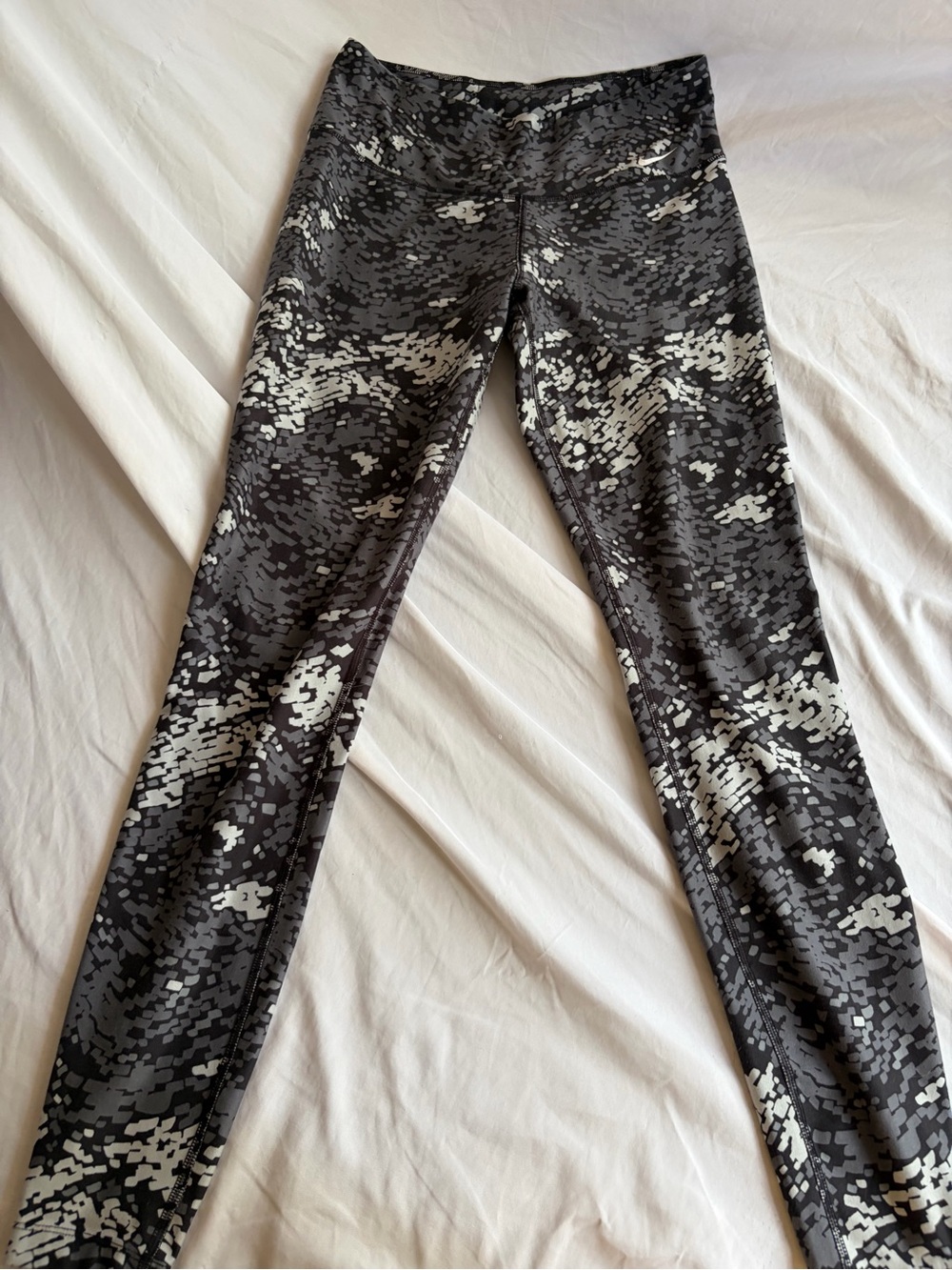 Nike Black & Gray Pixel Camo Performance Leggings Size S